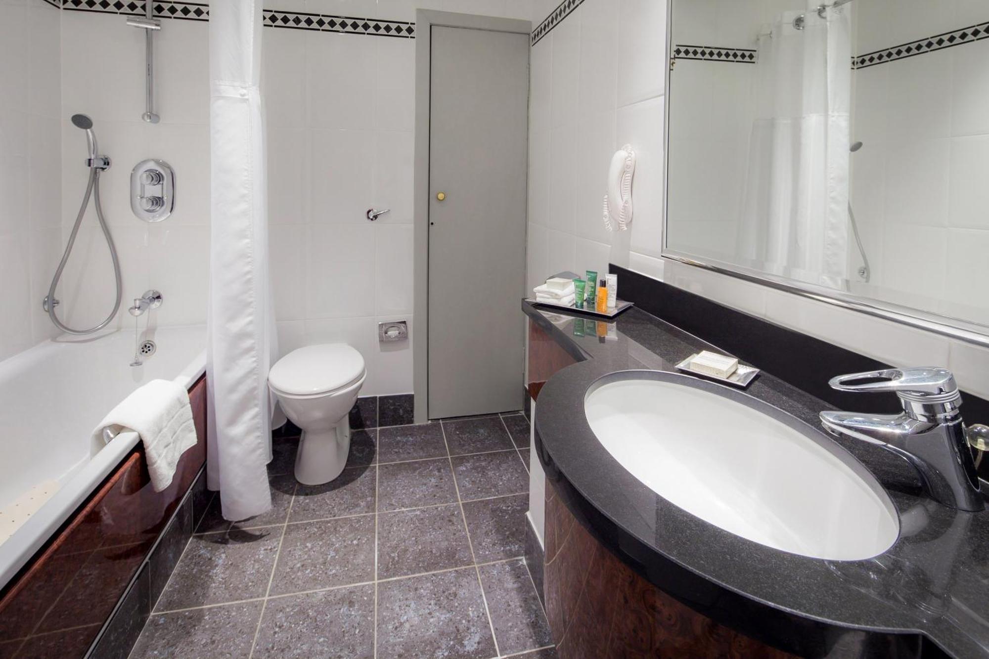 Double Guest Room