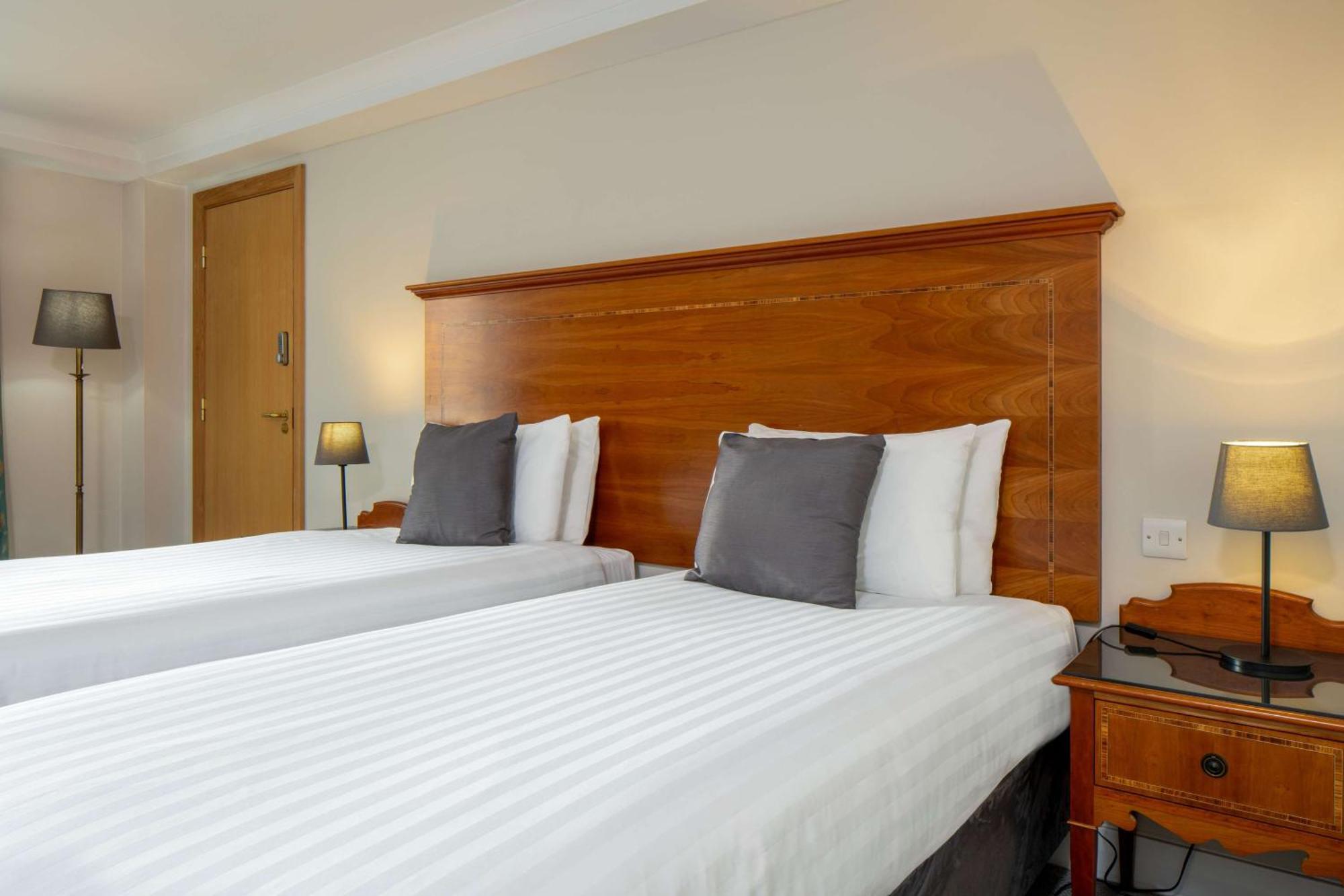 Standard Twin Room Non-Smoking