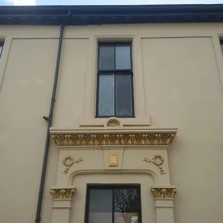 Crosshill House-2