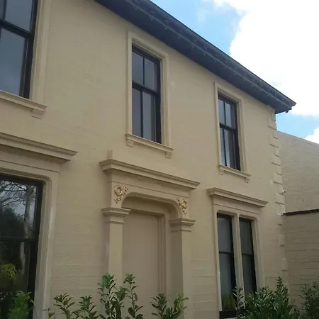 Crosshill House-3