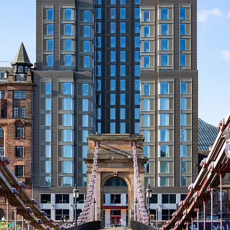 Virgin Hotels Glasgow-3