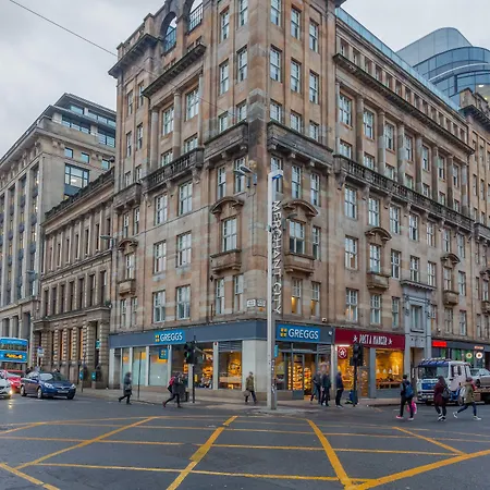 Premier Suites Plus Glasgow-3